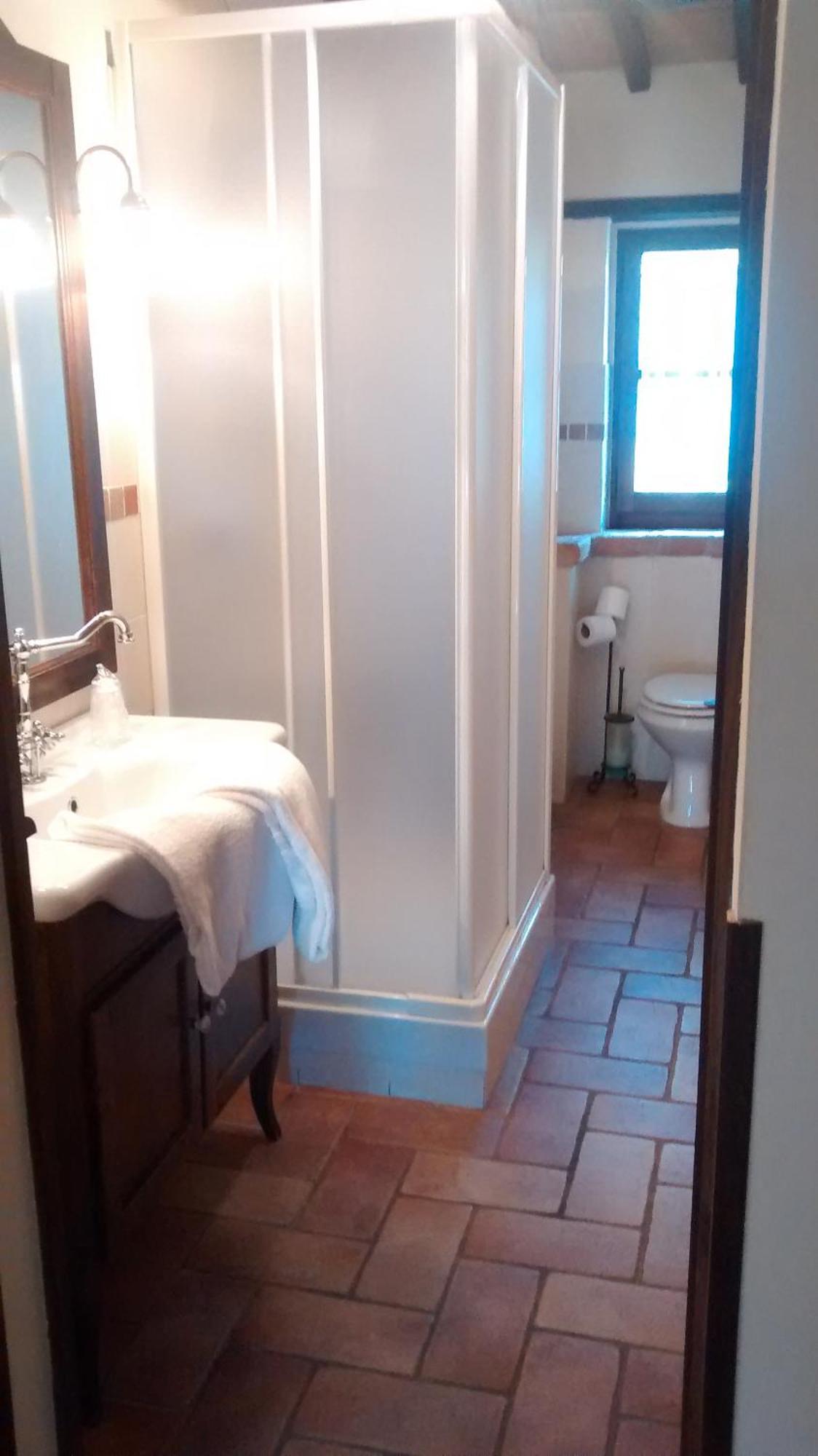 Agriturismo Casale Delle Lucrezie Todi Luaran gambar