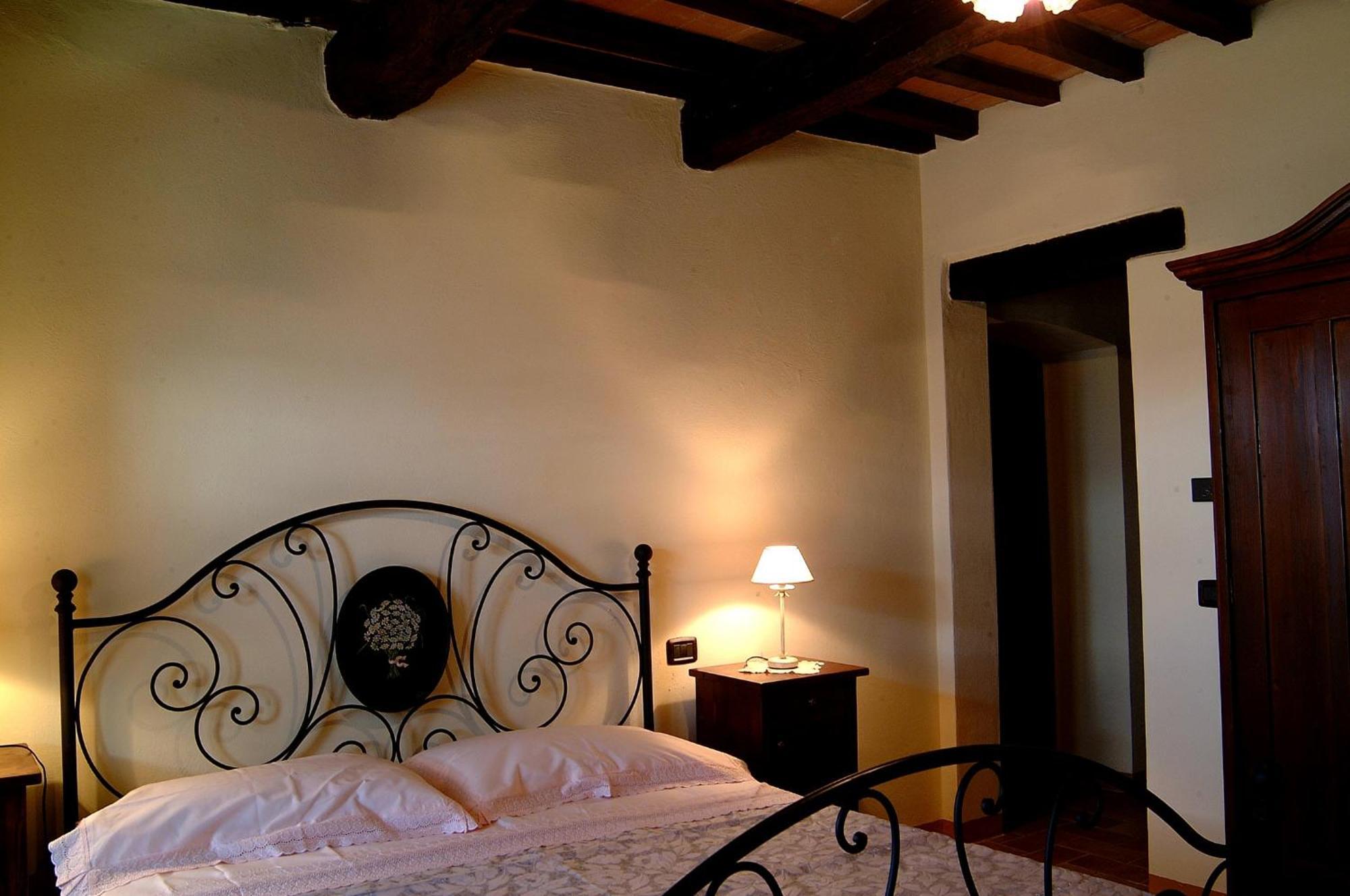 Agriturismo Casale Delle Lucrezie Todi Luaran gambar