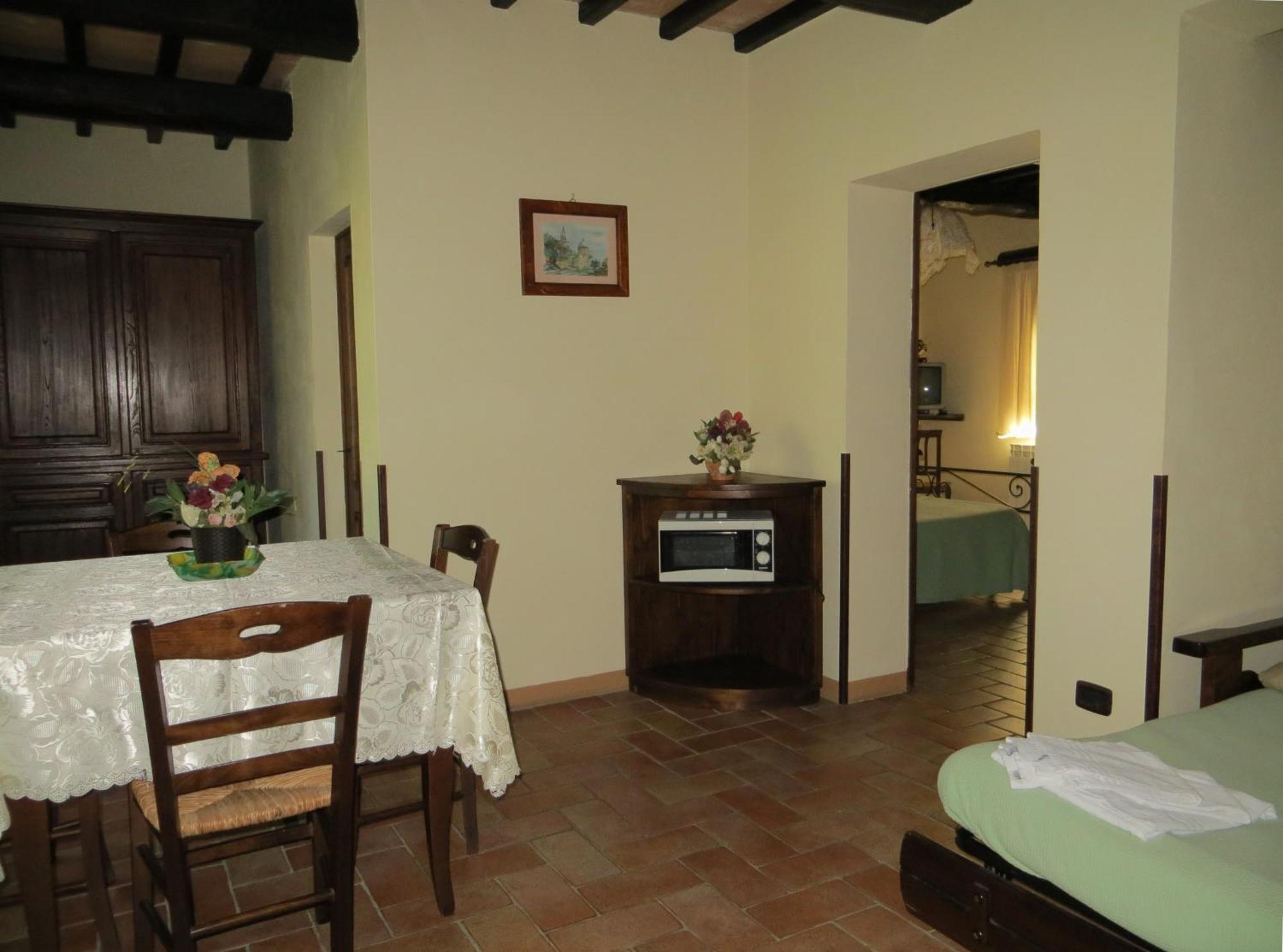 Agriturismo Casale Delle Lucrezie Todi Luaran gambar