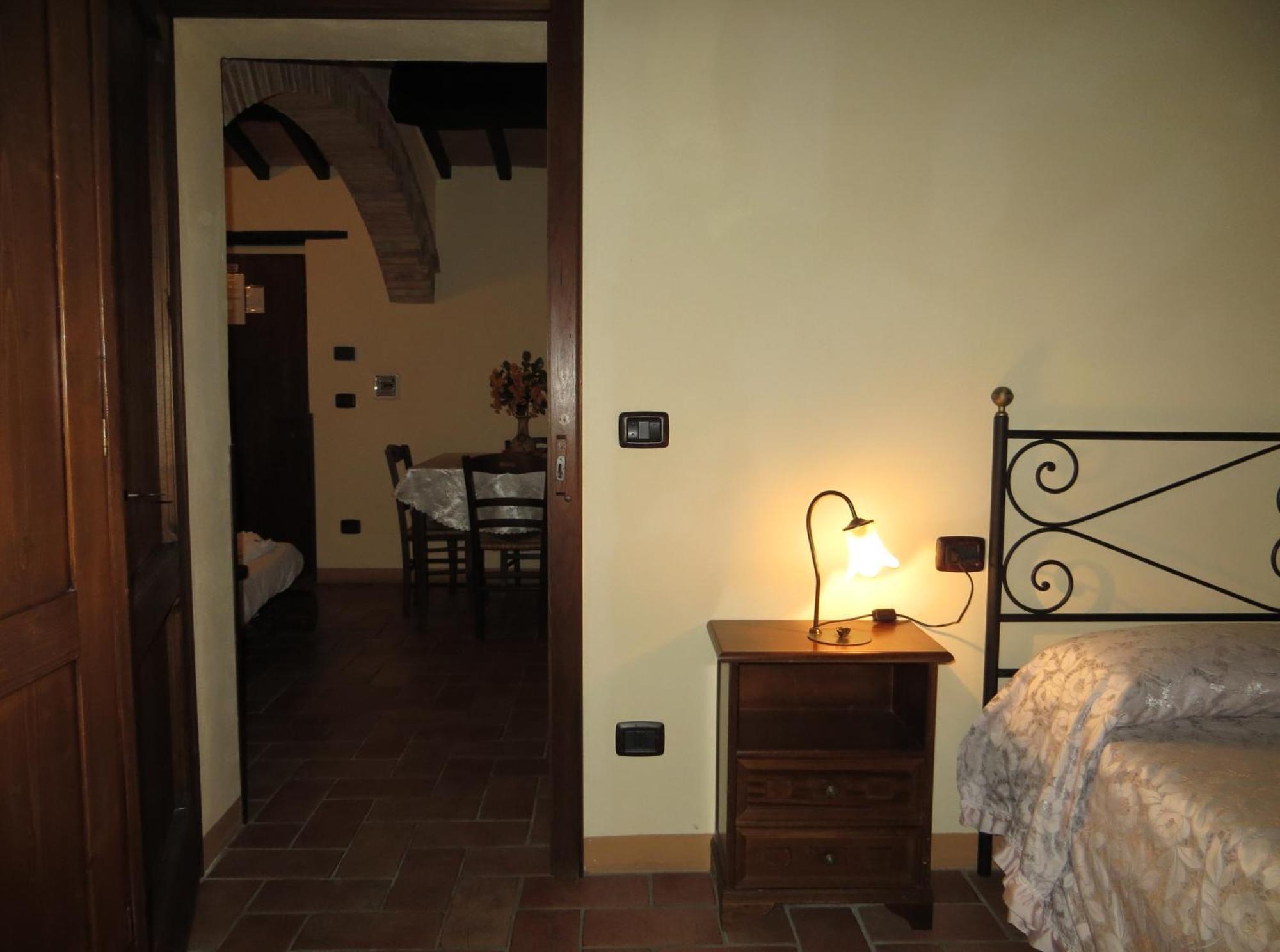 Agriturismo Casale Delle Lucrezie Todi Luaran gambar