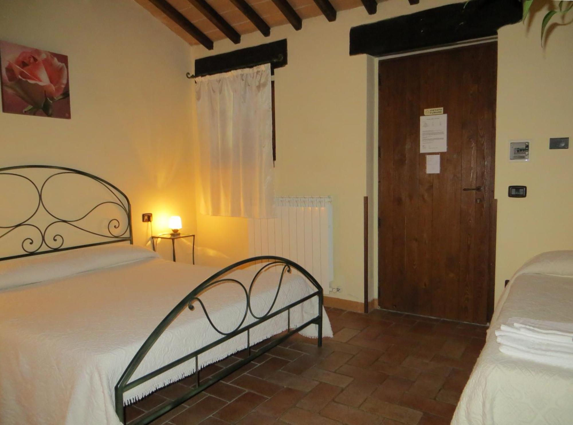 Agriturismo Casale Delle Lucrezie Todi Luaran gambar