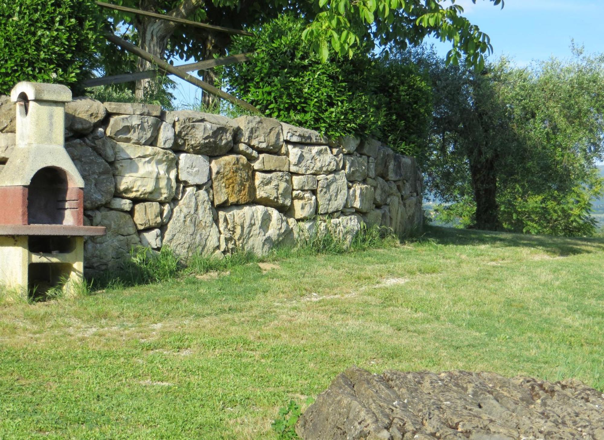 Agriturismo Casale Delle Lucrezie Todi Luaran gambar