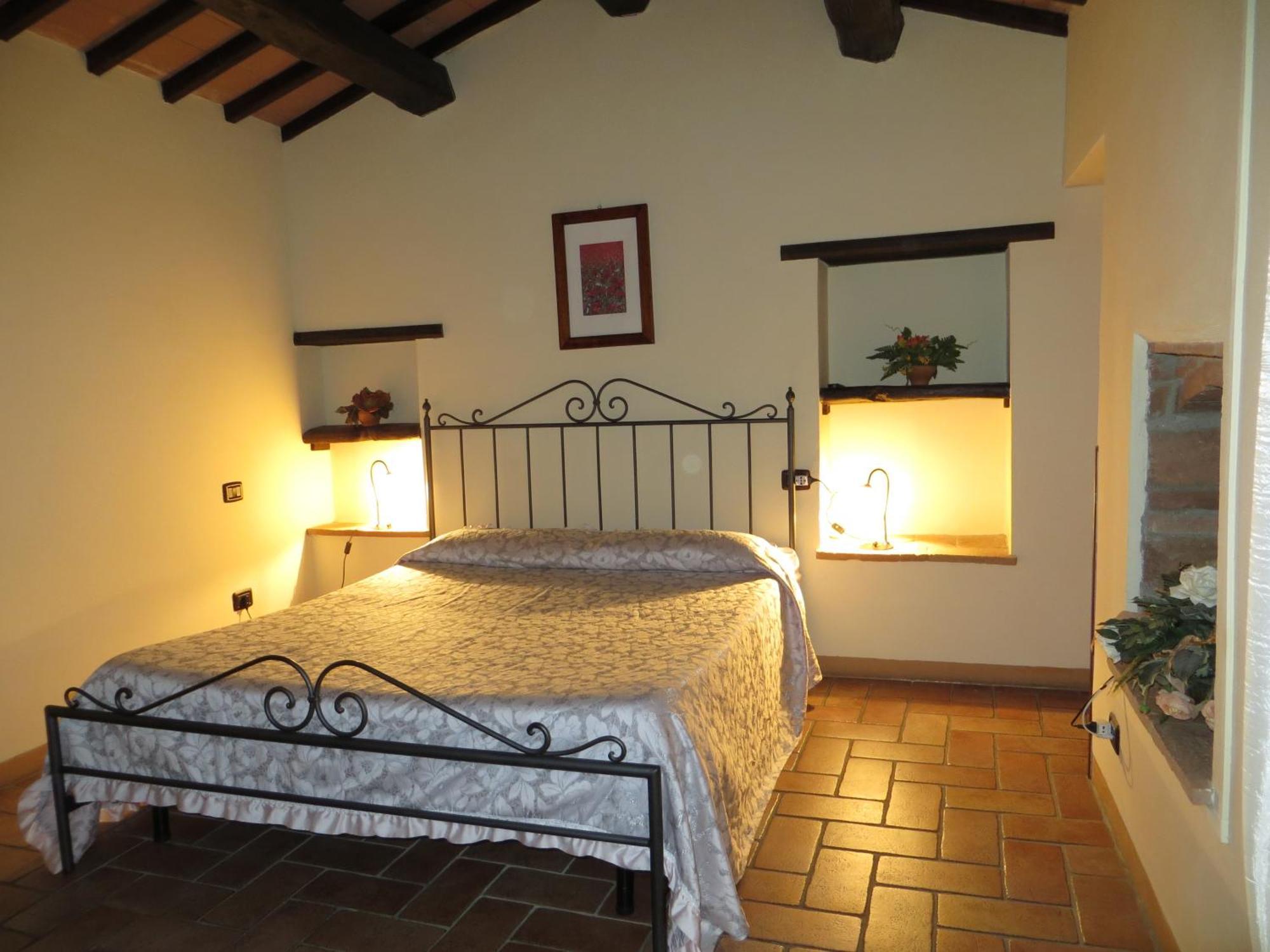 Agriturismo Casale Delle Lucrezie Todi Luaran gambar